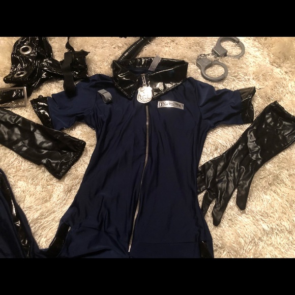 👻 Dirty Cop costume small👻 - Picture 4 of 4
